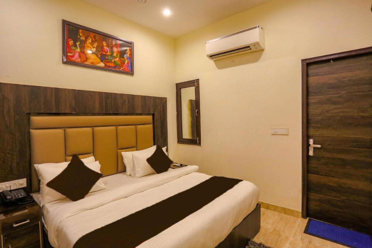 Hotel Swan Suite Near Delhi Airport Нью-Делі Екстер'єр фото