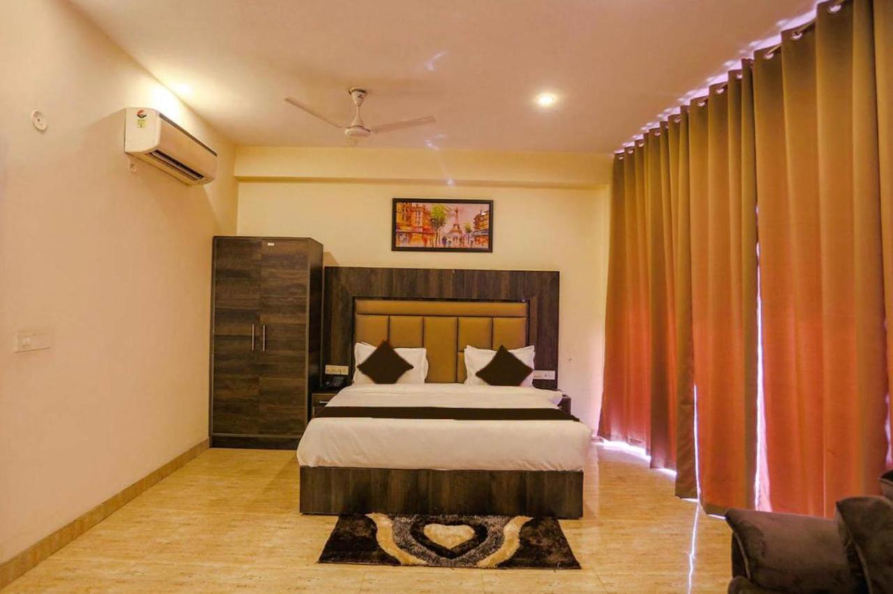 Hotel Swan Suite Near Delhi Airport Нью-Делі Екстер'єр фото
