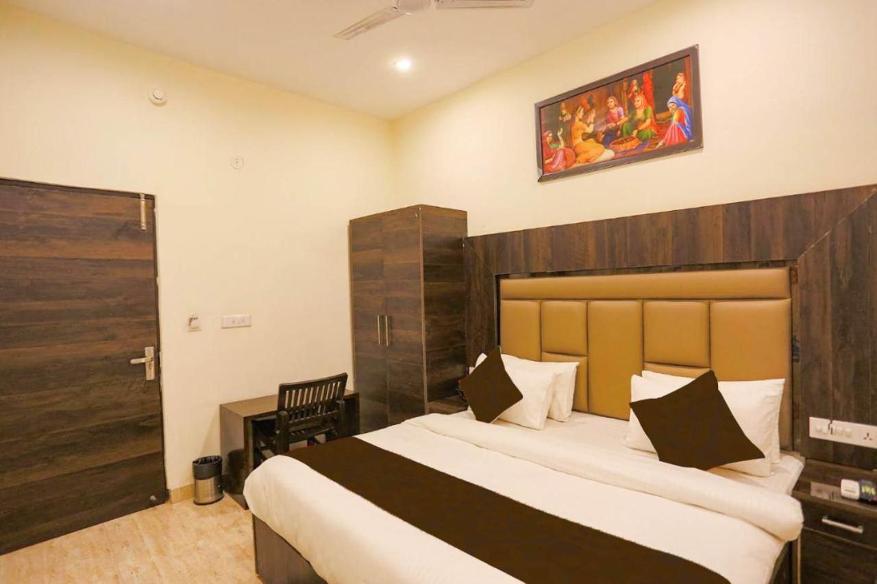 Hotel Swan Suite Near Delhi Airport Нью-Делі Екстер'єр фото